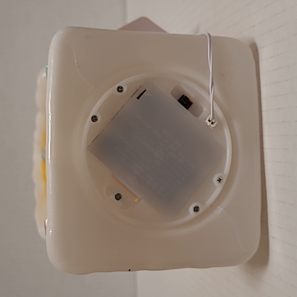 NWT Holiday Time Gingerbread House Blow Mold - Picture 8 of 15